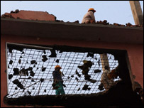 निर्माणाधीन इमारत