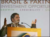 Lula discursa durante o seminário com empresário (Foto: Ricardo Stuckert/PR)