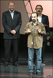 مجيد مجيدی، اصغر فرهادی (وسط) و محمدباقر قاليباف ـ عكس از سايت جشن