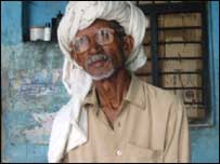 गाँव के दलित सुक्खन 