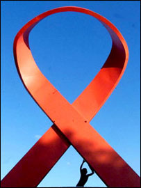Aids ribbon in South Africa in 2000 (AP photo)