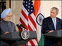 मनमोहन सिंह और जॉर्ज बुश 