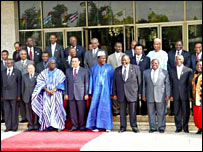 Universidade de Harvard vai avaliar a boa governação de líderes africanos.