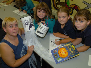 Gwenud lluniau - Ruth Jên