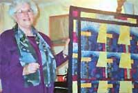 Heulwen gydag un o'i chwiltiau