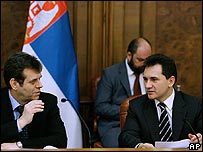 Kostunica (m) dhe zëvendëskryeministri Bozidar Djeliç