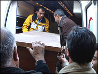 Rakev oběti ptačí chřipky