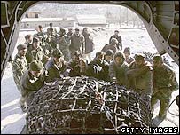 Ajuda com helicóptero no Paquistão