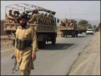 شولام کے علاوہ مکین کے علاقے میں تین فوجی زخمی ہوئے ہیں