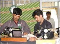 بې وسلې کېدل اوکارموندنه