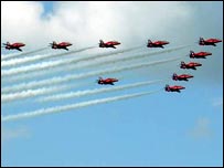 red_arrows203.jpg
