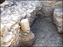 Local onde teria existido um altar para a Arca (Ziejert, Universidade de Hamburgo