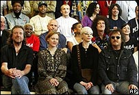 هنرمندان حاضر در کنسرت خيريه ماندلا