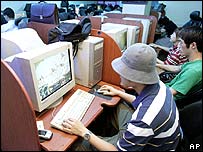 Các nước châu Á có nhiều thanh niên nghiền chơi game trên mạng