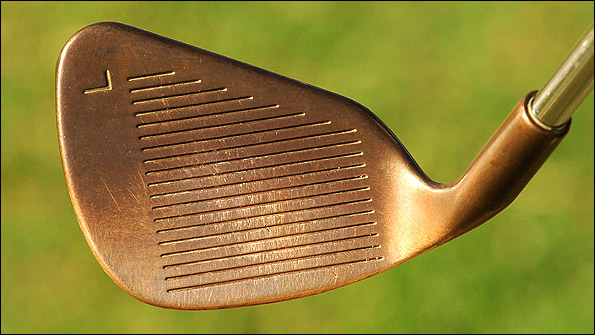 Lob wedge with square grooves