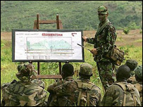 英国军队努力提高士兵的基本技能