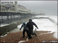 风暴中的弄潮儿