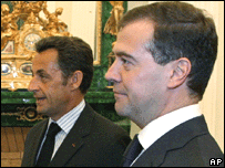 Dimitri Medvedev ve Nicolas Sarkozy
