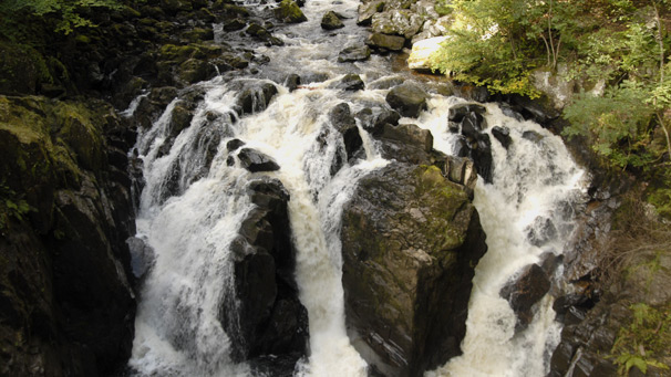 A lovely waterfall of the River Braan