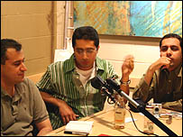 از راست: بهمن، بهرنگ و نيک آهنگ