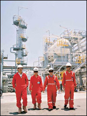 Công nhân dầu khí