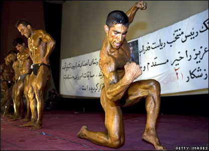 VĐV thể hình tại Kabul.