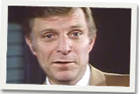 Robin Jones yn ystod lansiad S4C