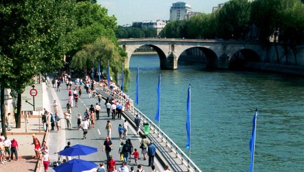1ère 'Opération Paris Plage' en août 2002 Photo : Frédéric Eberhardt / M.A.E.