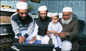 Salim Kholwadia (Pictures: Alexander Caminada, 01453 758290, Gloucestershire County Council Adult Continuing Education & Training Service)