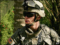 عراق میں ایک امریکی فوجی گشت کے دوران