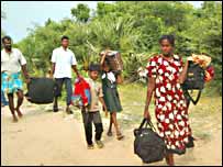 Refugees arriving in Batticaloa