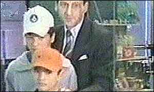 Británie odmítla žádost dvou afghánských chlapců o azyl, kterou podali na konzulátu v Melbourne 