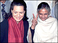 सोनिया गाँधी और शीला दीक्षित