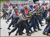 Військові проти буддійських ченців