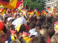 Even the gloves are in the right colours!