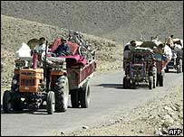 Pákistánci se pomalu vrací domů