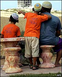 يک خانواده يهودی در نتساريم