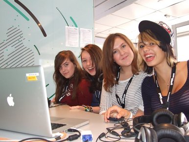 London Thames Festival