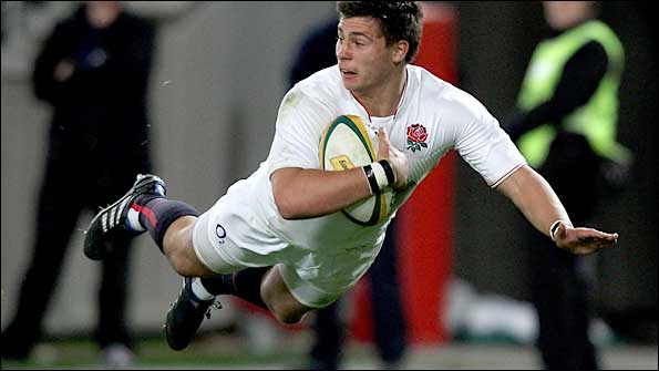 Ben Youngs dives over for his try in Sydney