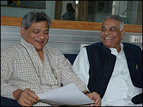 सीताराम येचुरी और यशवंत सिन्हा