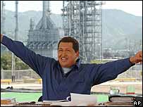 Hugo Chávez durante gravação de seu programa semanal
