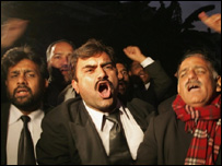 پاکستانی وکلاء(فائل فوٹو)