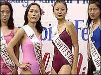 Bốn thí sinh của cuộc thi hồi năm 2002