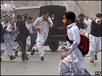 Pakistan'da gösteri