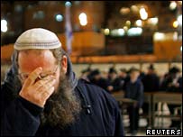 َشهروند اسراييلی در حال گريه