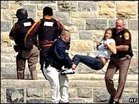 دانشجویان زخمی