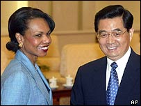Secretária de Estado americana Condoleezza Rice e Hu Jintao, primeiro-ministro chinês