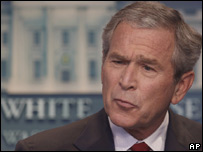 Bush, durante entrevista coletiva em Washington