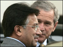 परवेज़ मुशर्रफ़ और राष्ट्रपति बुश