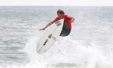 Aerials too... Pic: peter Mayne, Quicksilver Pro, France 06